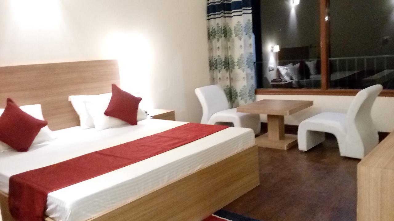 Hotel Emerald Valley Chail Dış mekan fotoğraf