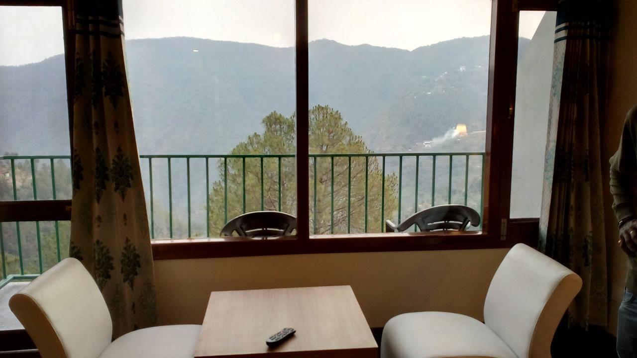 Hotel Emerald Valley Chail Dış mekan fotoğraf